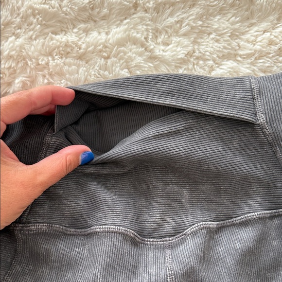 Zella Snow Wash Ribbed Bike Shorts - Picture 5 of 6